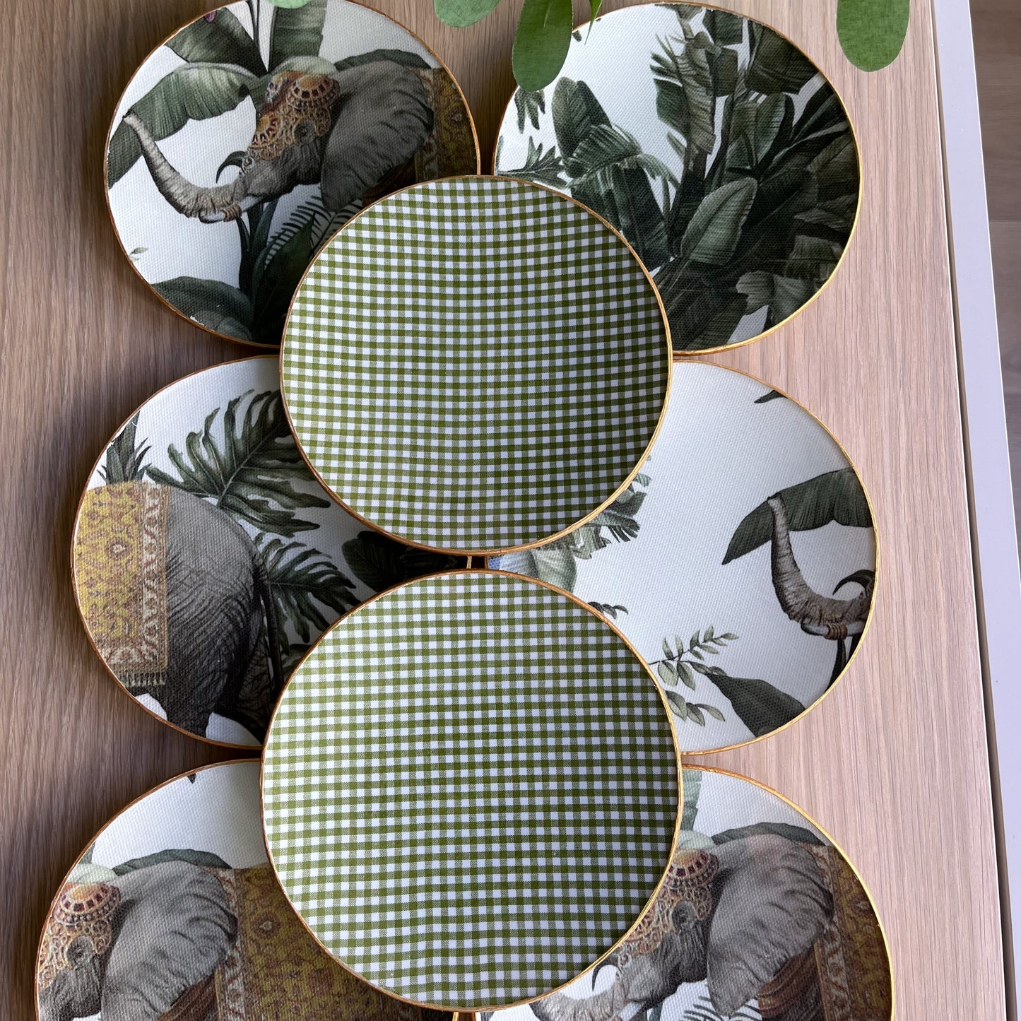 Plato Decoupage
